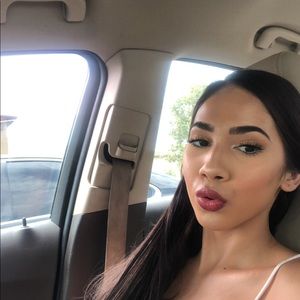 Meet your Posher, Veronica